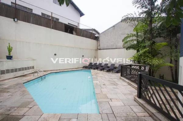 APARTAMENTO no 8º andar com 1 dormitório e 1 garagem