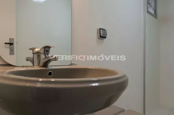 APARTAMENTO no 11º andar com 2 dormitórios e 1 garagem