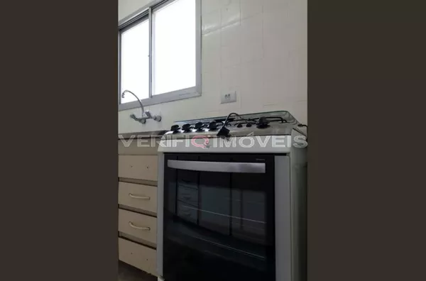 APARTAMENTO no 11º andar com 2 dormitórios e 1 garagem