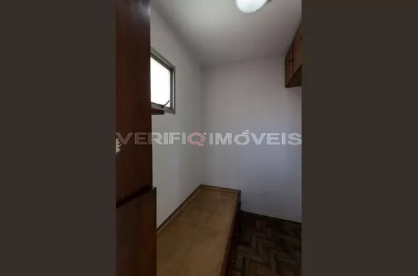 APARTAMENTO no 11º andar com 2 dormitórios e 1 garagem