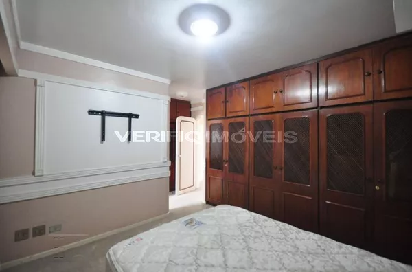APARTAMENTO no 20º andar com 3 dormitórios e 3 garagens