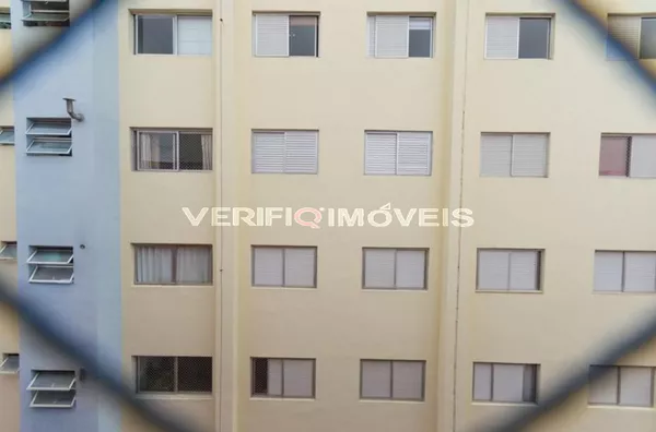 APARTAMENTO no 8º andar com 2 dormitórios e 1 garagem
