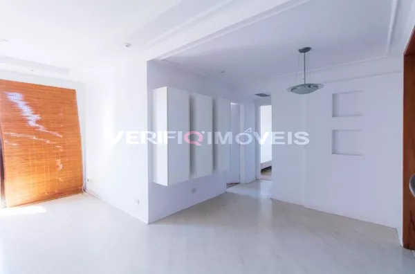 APARTAMENTO no 7º andar mobiliado com 2 dormitórios e 2 garagens