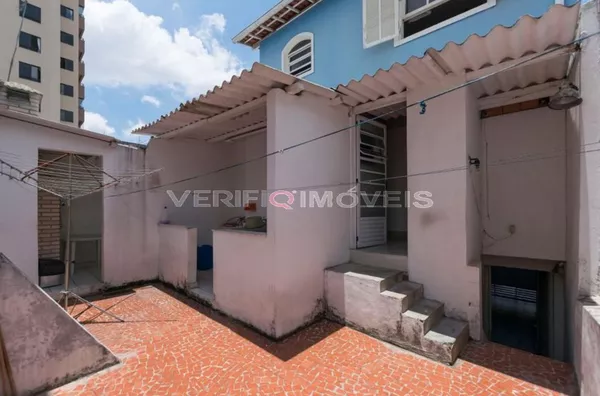 CASA com 3 dormitórios e 5 garagens