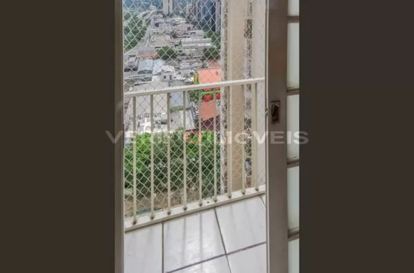 APARTAMENTO no 19º andar mobiliado com 2 dormitórios e 1 garagem