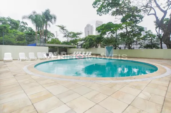 APARTAMENTO no 19º andar mobiliado com 2 dormitórios e 1 garagem