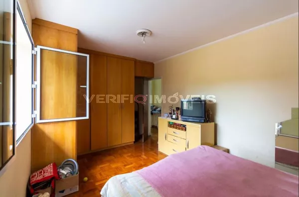 CASA mobiliada com 3 dormitórios e 2 garagens