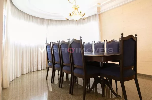 APARTAMENTO no 13º andar mobiliado com 4 dormitórios e 4 garagens