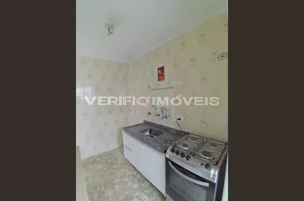 APARTAMENTO no 1º andar com 1 dormitório e 1 garagem