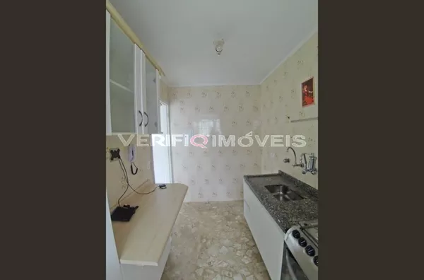 APARTAMENTO no 1º andar com 1 dormitório e 1 garagem