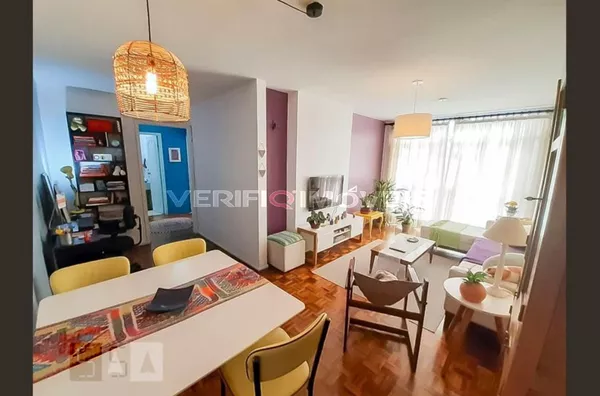 APARTAMENTO no 8º andar com 2 dormitórios e 1 garagem