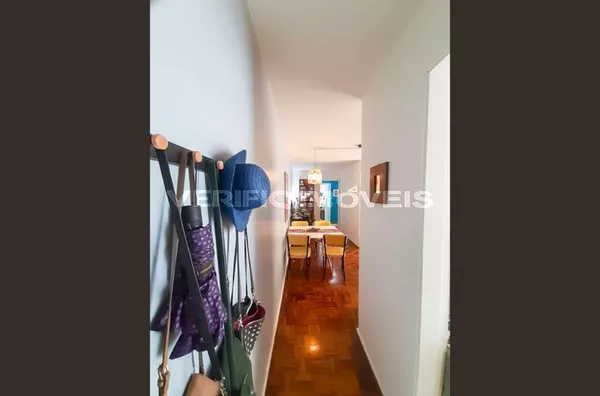 APARTAMENTO no 8º andar com 2 dormitórios e 1 garagem