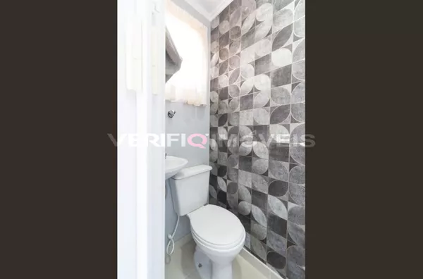 APARTAMENTO no 9º andar mobiliado com 2 dormitórios e 1 garagem