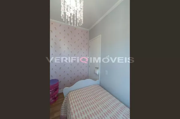 APARTAMENTO no 9º andar mobiliado com 2 dormitórios e 1 garagem