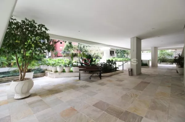 APARTAMENTO no 9º andar com 3 dormitórios e 2 garagens
