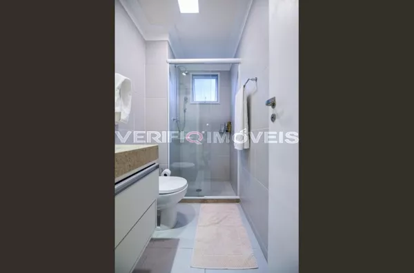 APARTAMENTO no 2º andar mobiliado com 2 dormitórios e 2 garagens