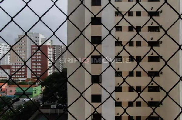APARTAMENTO no 9º andar com 2 dormitórios e 1 garagem