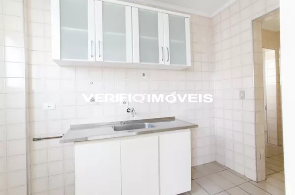 APARTAMENTO no 9º andar com 2 dormitórios e 1 garagem