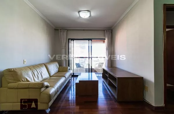 APARTAMENTO no 8º andar com 3 dormitórios e 2 garagens