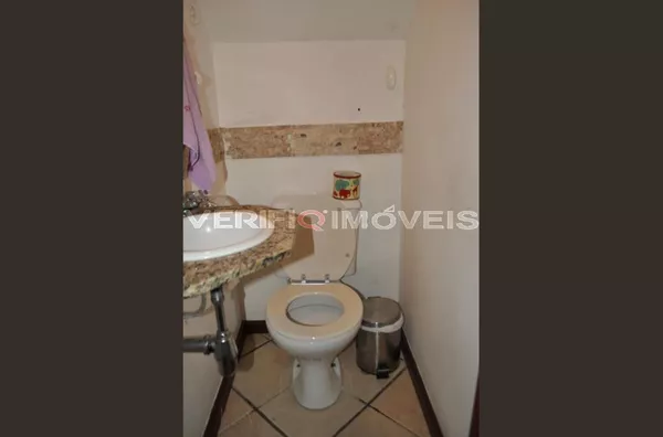 CASA EM CONDOMÍNIO com 2 dormitórios