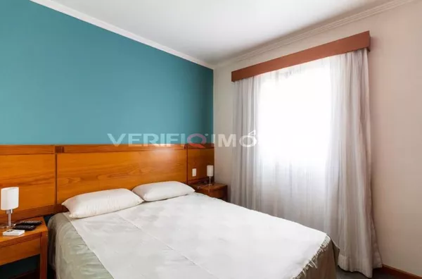 APARTAMENTO no 19º andar mobiliado com 2 dormitórios e 1 garagem