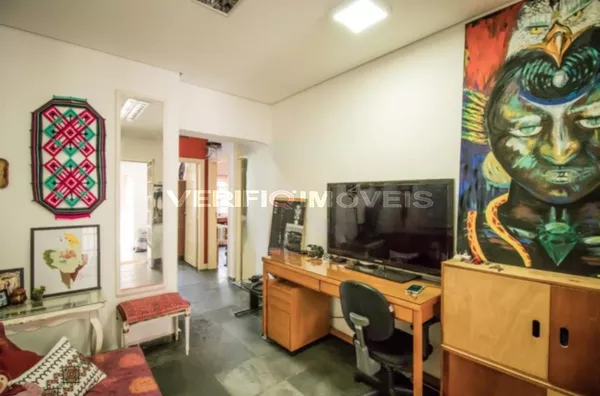 CASA com 2 dormitórios