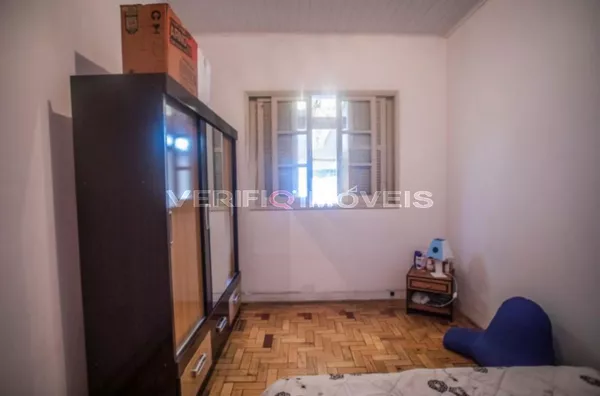 CASA com 3 dormitórios e 1 garagem