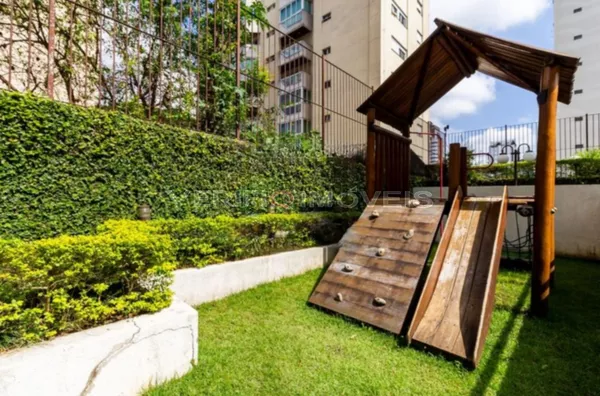 APARTAMENTO no 9º andar mobiliado com 2 dormitórios e 4 garagens