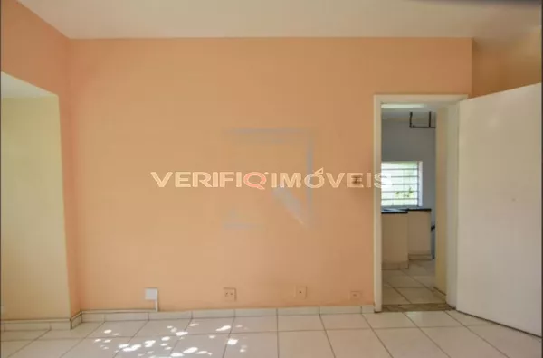 CASA com 5 dormitórios e 3 garagens