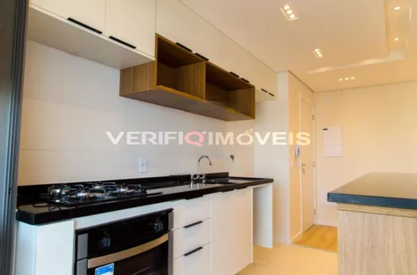 APARTAMENTO no 15º andar com 1 dormitório e 1 garagem