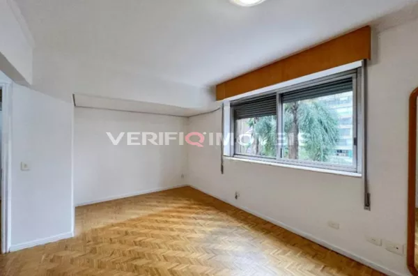 APARTAMENTO no 3º andar com 3 dormitórios e 2 garagens
