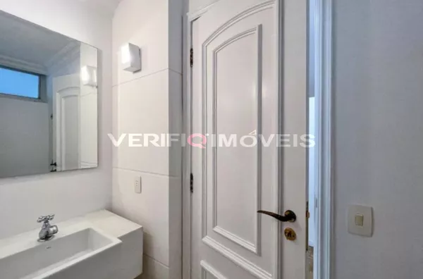 APARTAMENTO no 3º andar com 3 dormitórios e 2 garagens