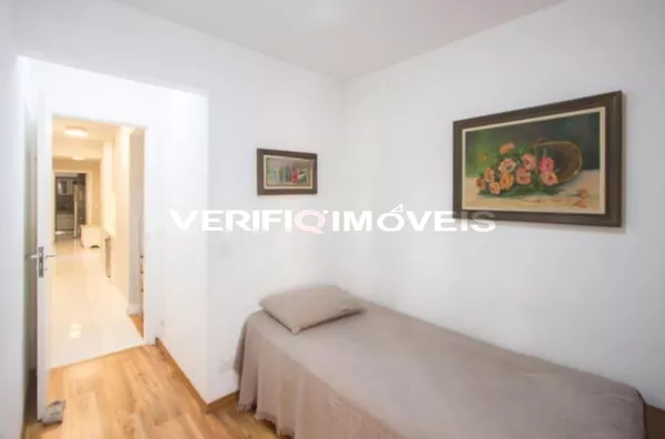 APARTAMENTO no 2º andar com 4 dormitórios e 3 garagens