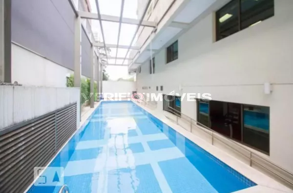 APARTAMENTO no 15º andar mobiliado com 1 dormitório e 1 garagem