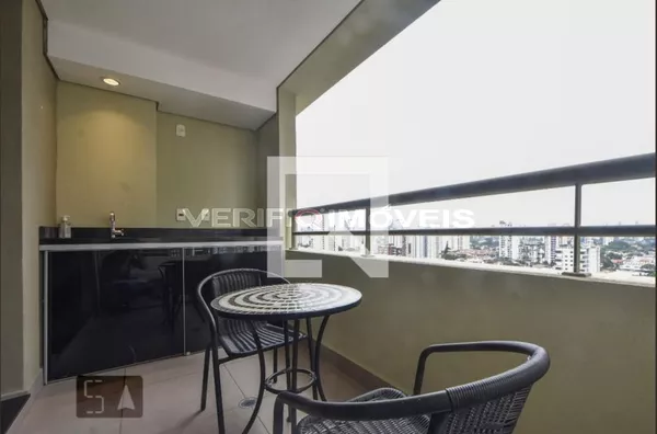 APARTAMENTO no 15º andar mobiliado com 1 dormitório e 1 garagem