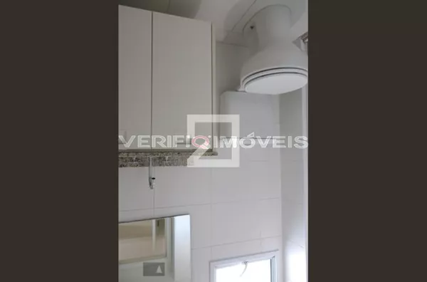 APARTAMENTO no 12º andar com 2 dormitórios e 1 garagem