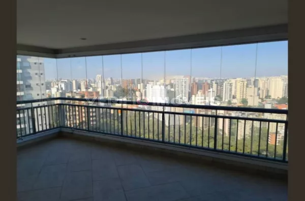 APARTAMENTO no 17Âº andar com 3 dormitÃ³rios e 4 garagens