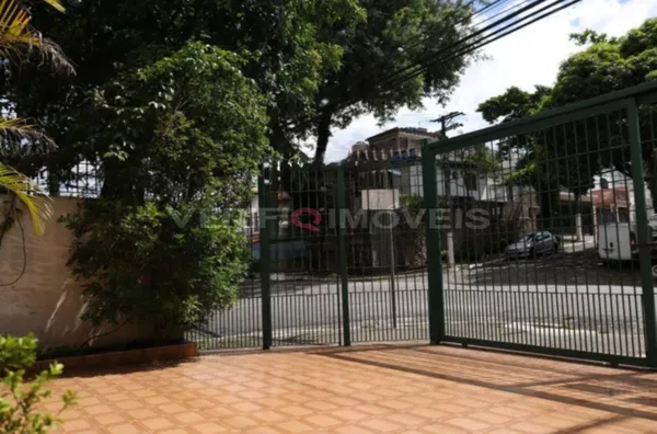 CASA com 3 dormitórios e 3 garagens