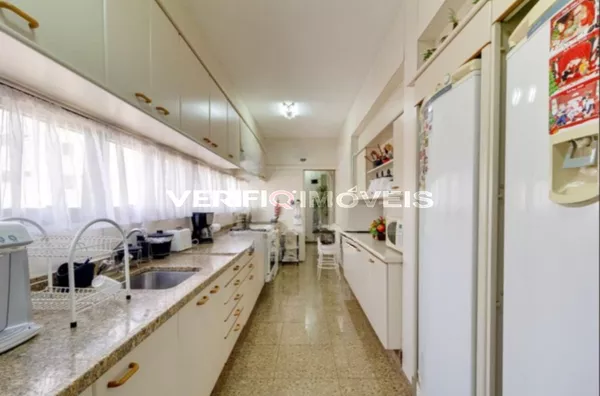 APARTAMENTO no 4º andar com 4 dormitórios e 4 garagens