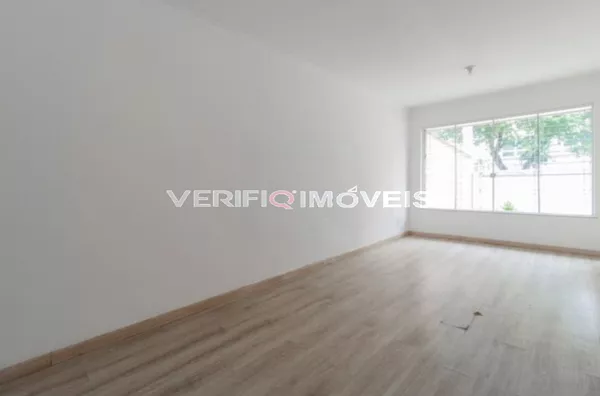 CASA com 3 dormitÃ³rios e 2 garagens