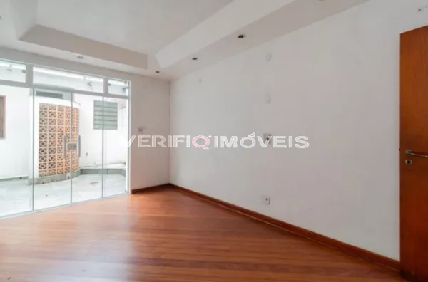 CASA com 3 dormitÃ³rios e 2 garagens