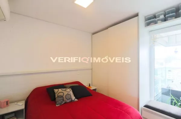 APARTAMENTO no 7º andar com 1 dormitório e 1 garagem