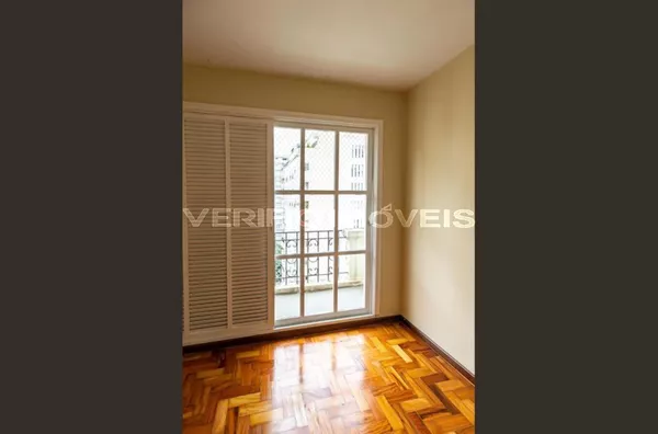 APARTAMENTO no 15º andar com 3 dormitórios e 1 garagem