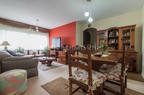 APARTAMENTO no 4º andar com 3 dormitórios e 1 garagem