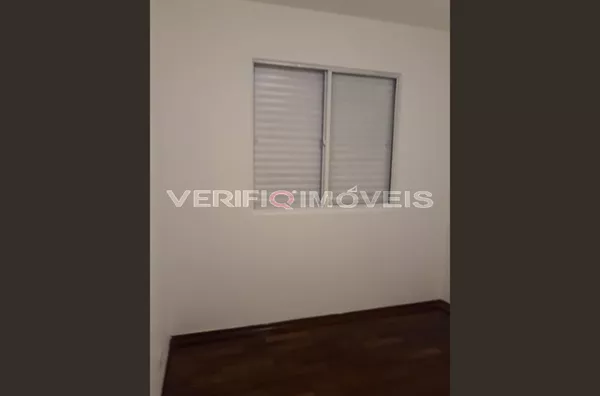 APARTAMENTO no 15º andar com 2 dormitórios e 1 garagem