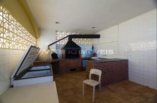 APARTAMENTO no 15º andar com 2 dormitórios e 1 garagem