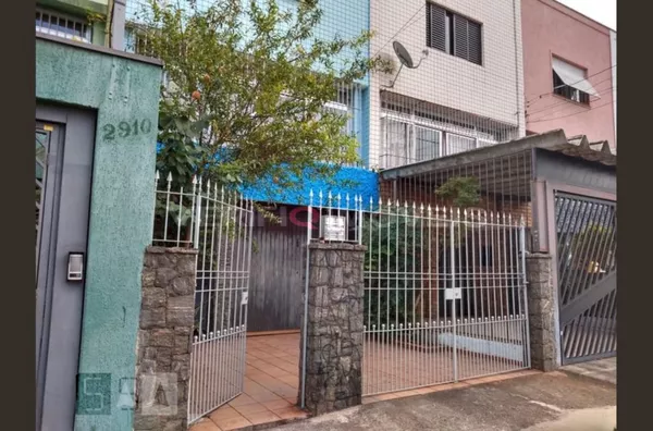 CASA com 3 dormitórios e 2 garagens