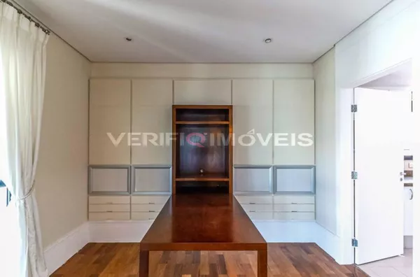 APARTAMENTO no 16º andar com 3 dormitórios e 4 garagens