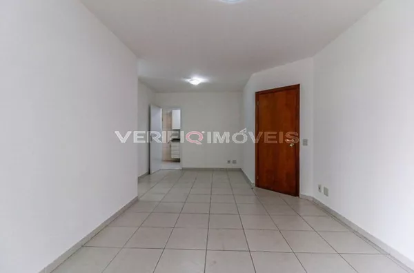 APARTAMENTO no 4º andar com 3 dormitórios e 2 garagens