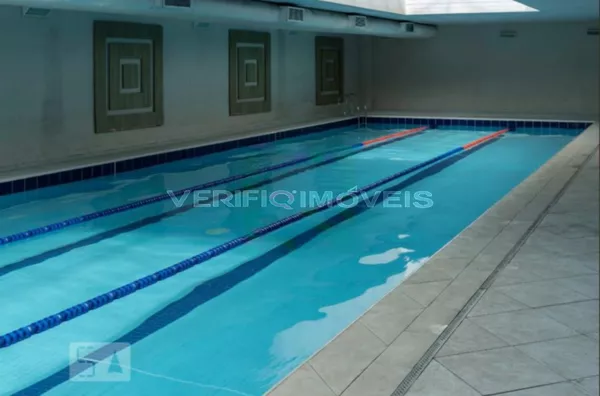 APARTAMENTO no 20º andar com 2 dormitórios e 2 garagens